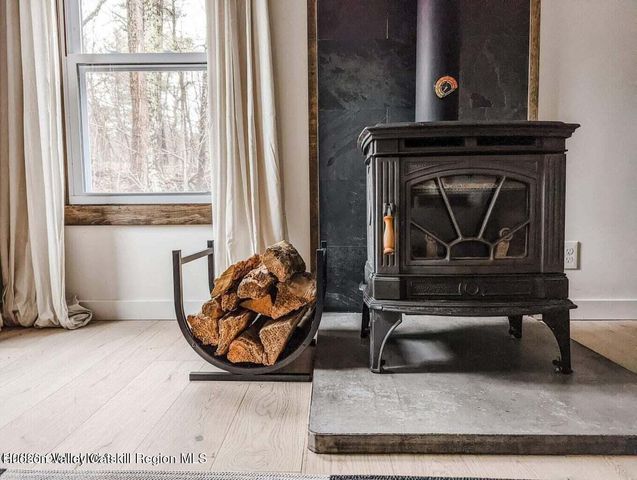 690 Green Lake Road, Athens, NY 12015