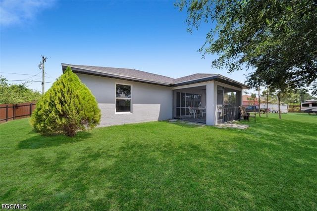 2701 8th ST SW, Lehigh Acres, FL 33976