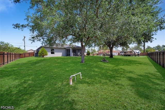 2701 8th ST SW, Lehigh Acres, FL 33976