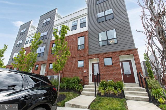 905 RIVERPLACE DR, Conshohocken, PA 19428