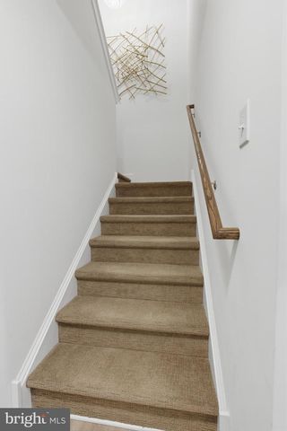 905 RIVERPLACE DR, Conshohocken, PA 19428