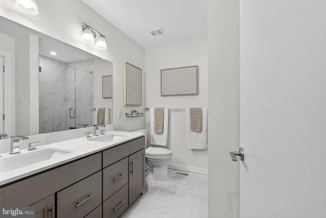 905 RIVERPLACE DR, Conshohocken, PA 19428
