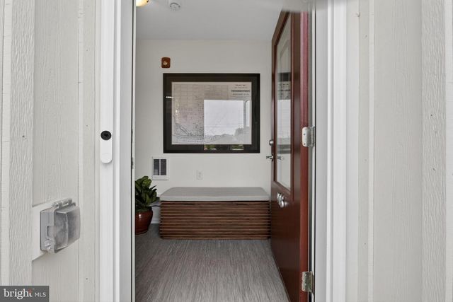 905 RIVERPLACE DR, Conshohocken, PA 19428