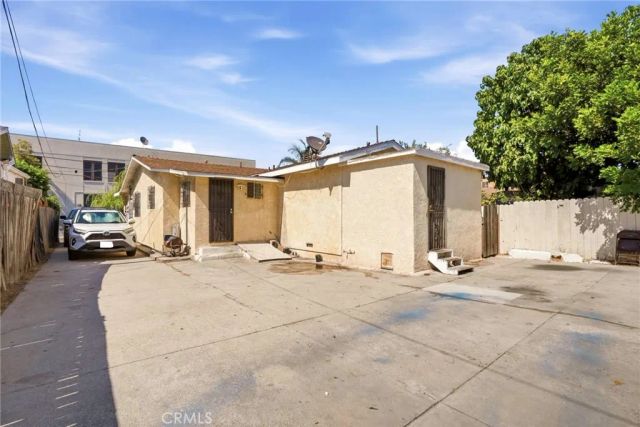 652 W 87th, Los Angeles, CA 90044