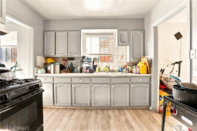 652 W 87th, Los Angeles, CA 90044