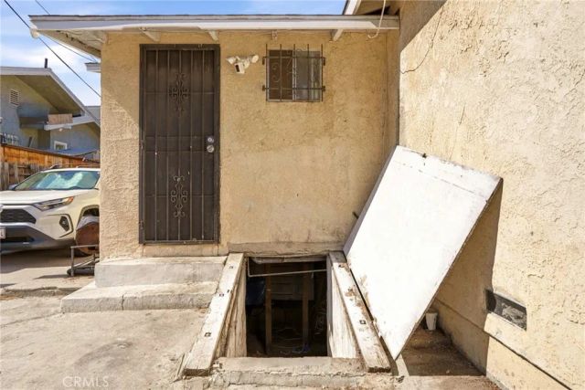 652 W 87th, Los Angeles, CA 90044