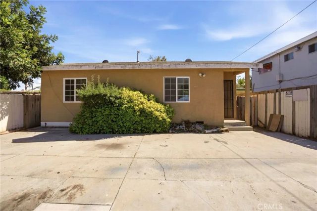 652 W 87th, Los Angeles, CA 90044