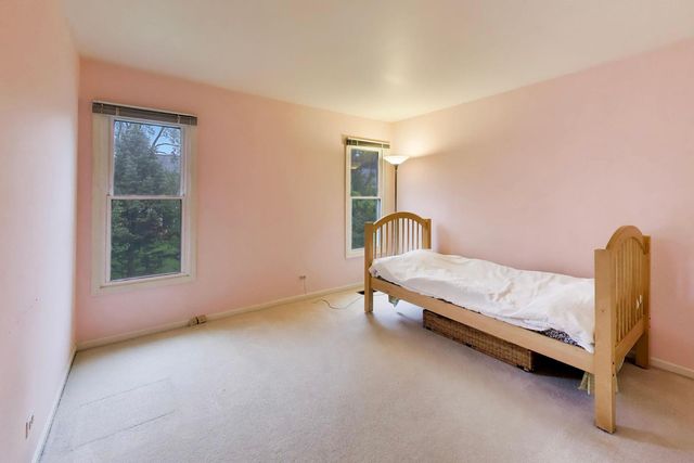 861 W Dorset Avenue, Palatine, IL 60067