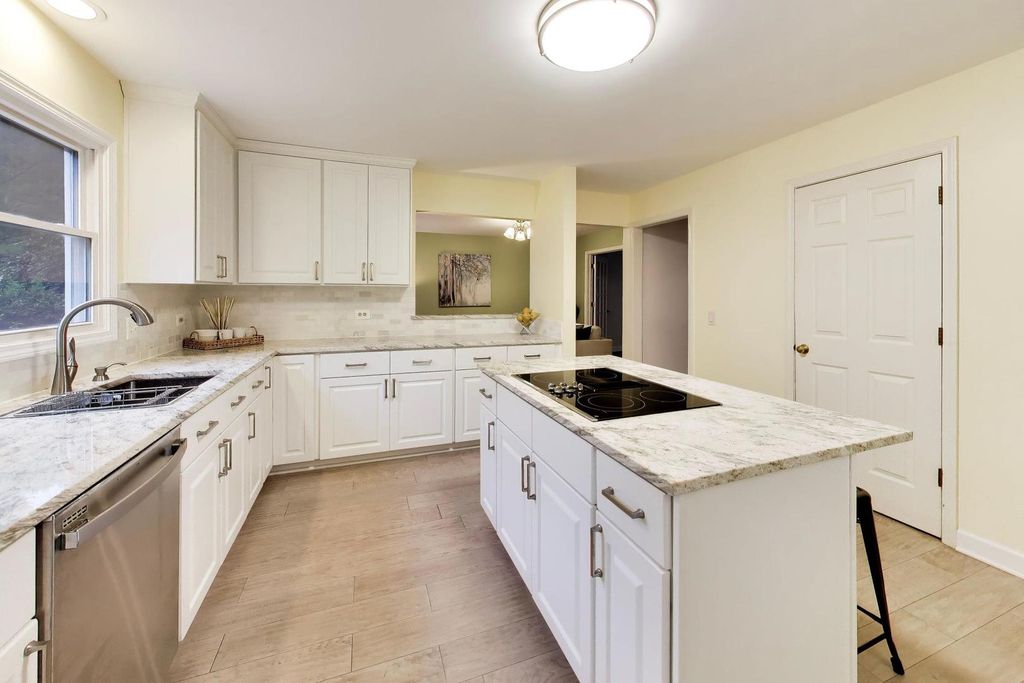 861 W Dorset Avenue, Palatine, IL 60067 — photo 3