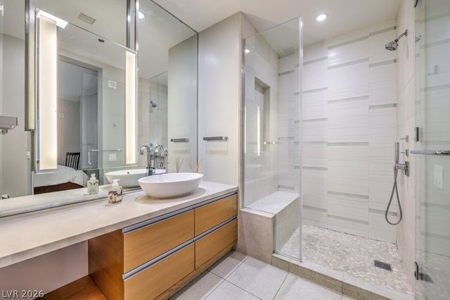 3726 Las Vegas Boulevard 701, Las Vegas, NV 89158