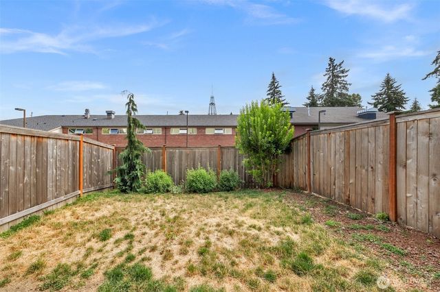 18132 1st Place SW, Normandy Park, WA 98166