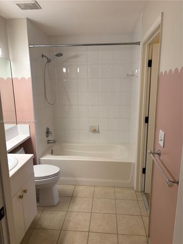 616 Clearwater Park Road 301, West Palm Beach, FL 33401