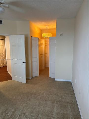 616 Clearwater Park Road 301, West Palm Beach, FL 33401