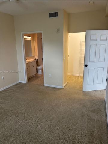 616 Clearwater Park Road 301, West Palm Beach, FL 33401