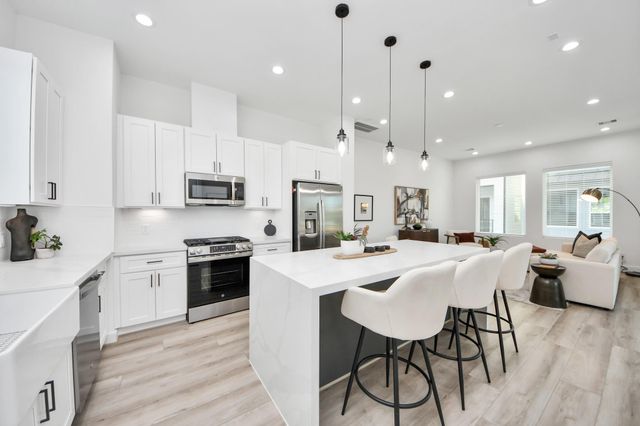7723 Hammerly Boulevard B, Houston, TX 77055