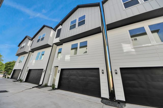 7723 Hammerly Boulevard B, Houston, TX 77055