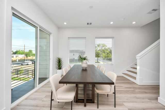 7723 Hammerly Boulevard B, Houston, TX 77055