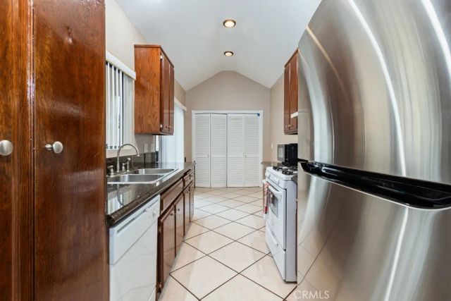 16211 Downey Avenue 31, Paramount, CA 90723