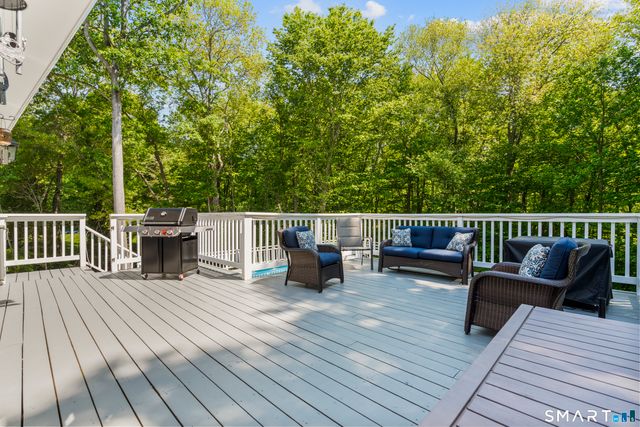 148 Osborn Lane, Monroe, CT 06468