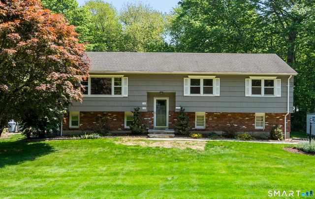 148 Osborn Lane, Monroe, CT 06468