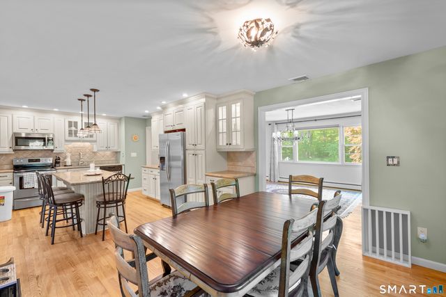 148 Osborn Lane, Monroe, CT 06468