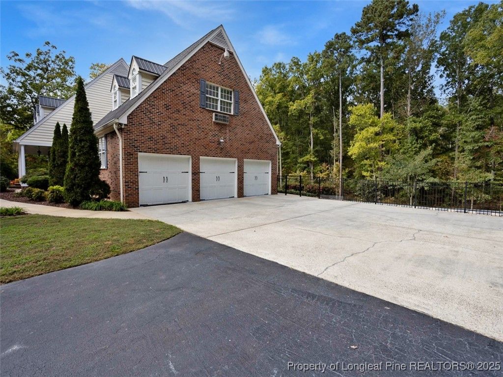 2508 Brighton Point, Sanford, NC 27330 — photo 2