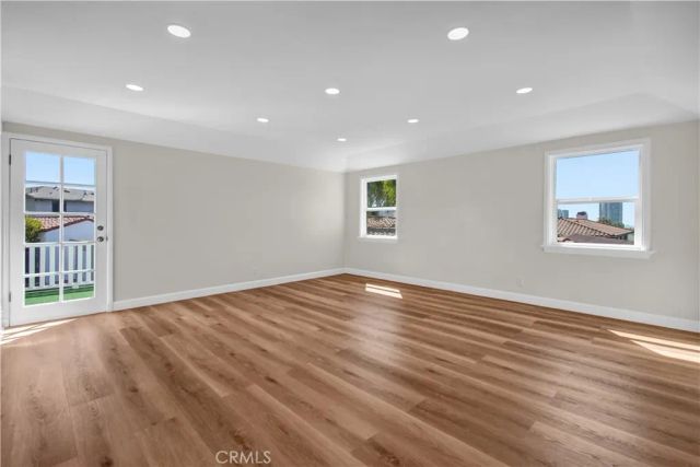 414 Hilgard Avenue, Los Angeles, CA 90024