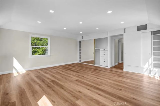 414 Hilgard Avenue, Los Angeles, CA 90024