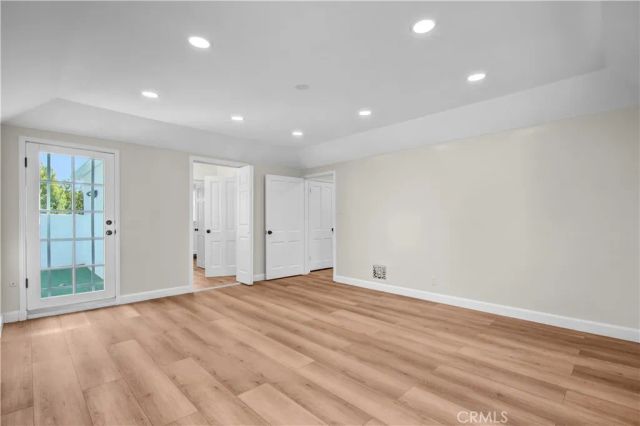 414 Hilgard Avenue, Los Angeles, CA 90024