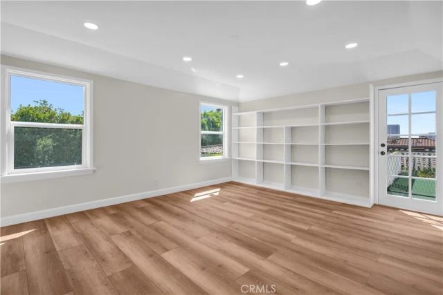 414 Hilgard Avenue, Los Angeles, CA 90024
