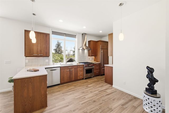 3009 Harbor Avenue SW, Seattle, WA 98126