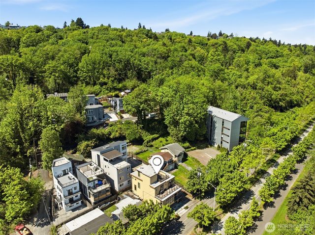 3009 Harbor Avenue SW, Seattle, WA 98126