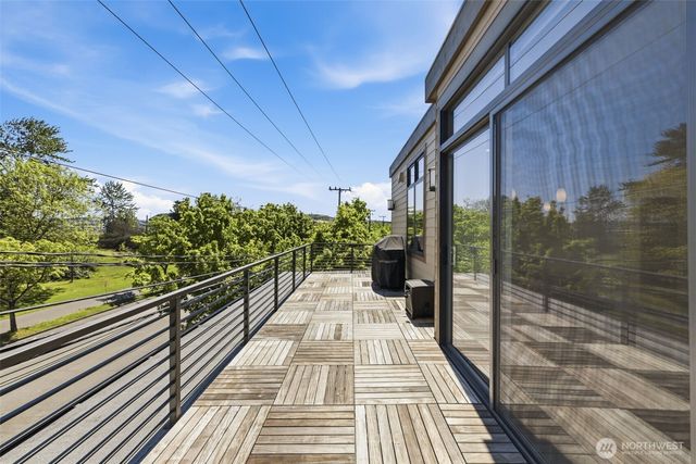 3009 Harbor Avenue SW, Seattle, WA 98126