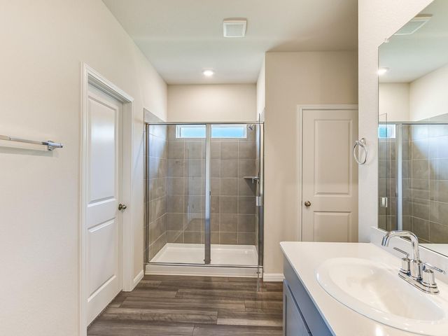 111 Holmby DR, Hutto, TX 78634