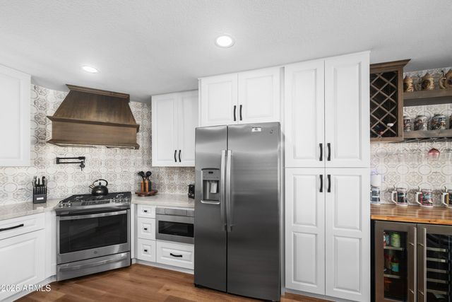 501 N LONGMORE Street, Chandler, AZ 85224