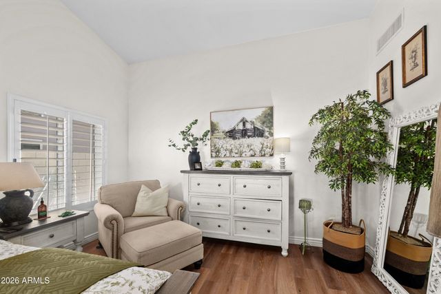 501 N LONGMORE Street, Chandler, AZ 85224