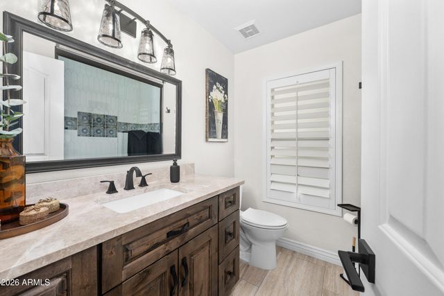 501 N LONGMORE Street, Chandler, AZ 85224