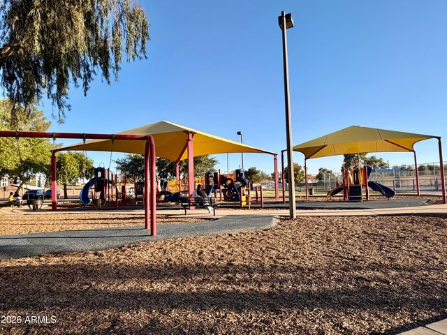 501 N LONGMORE Street, Chandler, AZ 85224