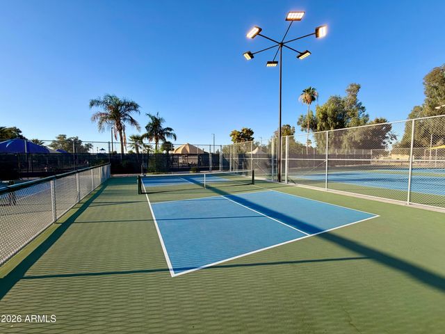 501 N LONGMORE Street, Chandler, AZ 85224