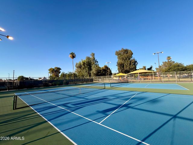 501 N LONGMORE Street, Chandler, AZ 85224
