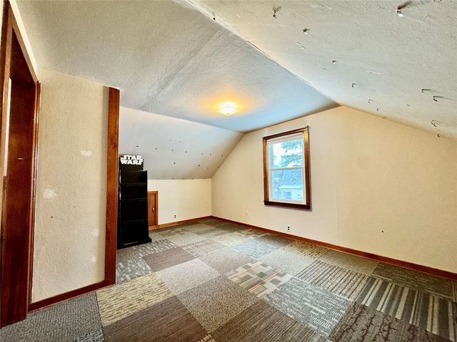 2614 FAIRMOUNT Parkway, Erie, PA 16510