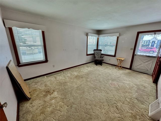 2614 FAIRMOUNT Parkway, Erie, PA 16510