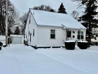 2614 FAIRMOUNT Parkway, Erie, PA 16510