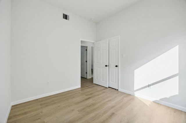 422 New Hampshire Street, Houston, TX 77029