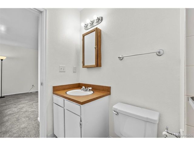 3584 S Olathe Way, Aurora, CO 80013