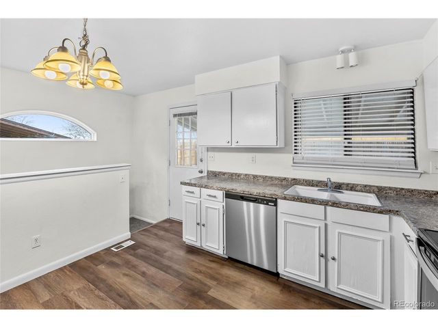 3584 S Olathe Way, Aurora, CO 80013