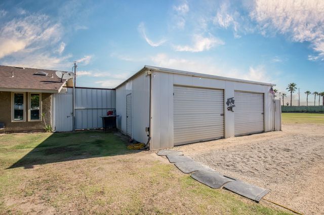 4037 E North Avenue, Fresno, CA 93725