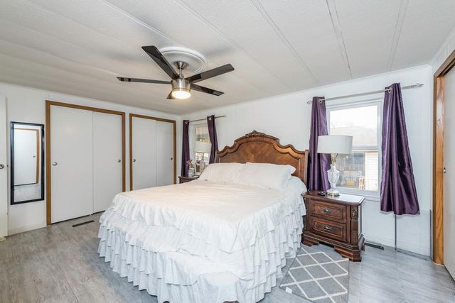 671 Oldsmar Lane, Park City, IL 60085