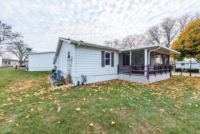 671 Oldsmar Lane, Park City, IL 60085