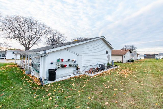 671 Oldsmar Lane, Park City, IL 60085